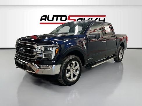 Used 2022 Ford F150 XLT w/ Equipment Group 302A High AWD/4WD image 3