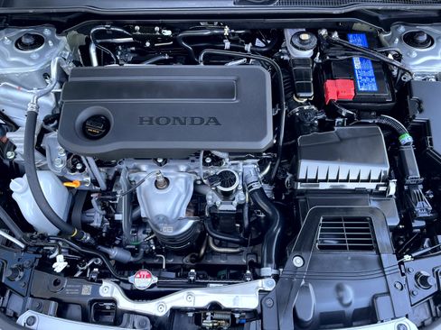 Used 2025 Honda Civic Sport image 8
