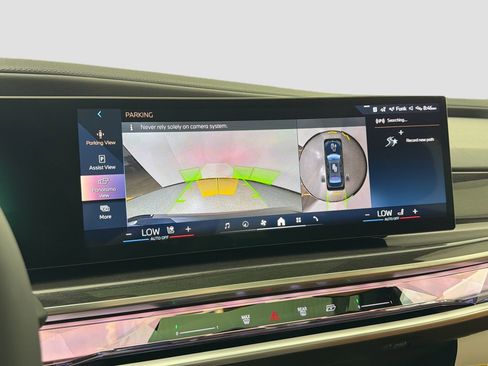 New 2026 BMW 750e xDrive w/ Executive Package image 13