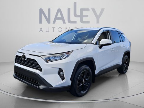 Certified 2021 Toyota RAV4 XLE w/ Convenience Package FWD image 1