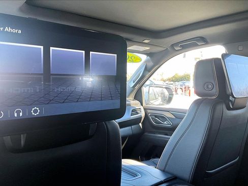 Used 2024 GMC Yukon AT4 w/ AT4 Premium Plus Package image 33