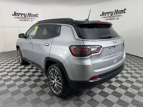 Used 2023 Jeep Compass Limited w/ Elite Group AWD/4WD image 7