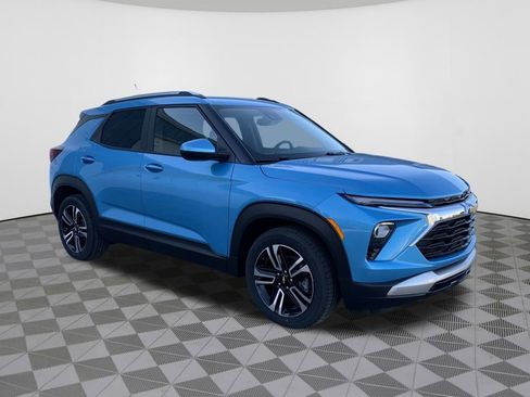 New 2025 Chevrolet TrailBlazer LT w/ Convenience Package FWD image 4