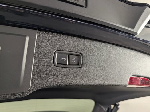 New 2026 Porsche Cayenne GTS AWD/4WD image 18