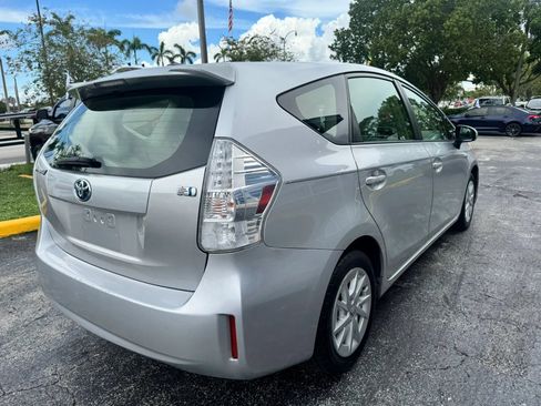 Used 2013 Toyota Prius V Three FWD image 4