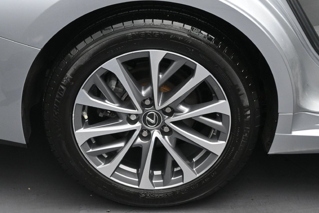 Used 2022 Lexus ES 350 w/ ES 350 Ultra Luxury Package FWD image 36