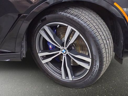 Used 2025 BMW X7 xDrive40i w/ M Sport Package image 35