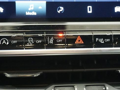 New 2026 Jeep Compass Limited image 43