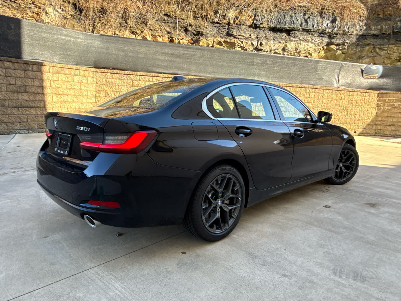 Used 2026 BMW 330i xDrive Sedan w/ Convenience Package AWD/4WD image 3