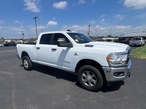 Used 2024 RAM 2500 Big Horn w/ Off Road Package AWD/4WD image 14