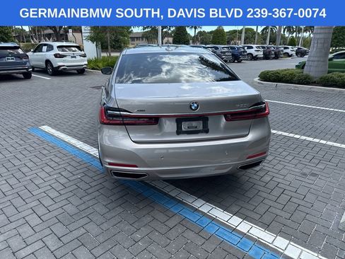 Used 2020 BMW 750i xDrive w/ Executive Package AWD/4WD image 7
