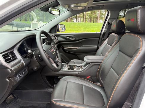 Used 2023 GMC Acadia AT4 w/ Technology Package AWD/4WD image 10