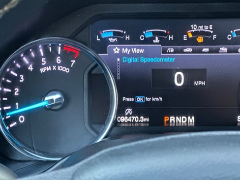 Used 2019 Ford Expedition Limited w/ Equipment Group 301A image 32