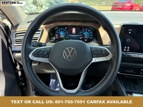 Used 2025 Volkswagen Atlas SE AWD/4WD image 14