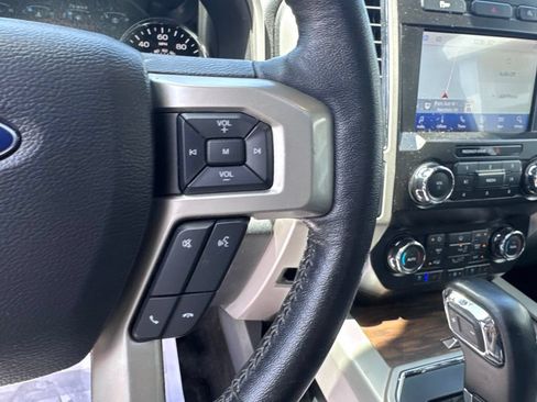 Used 2020 Ford F150 Lariat AWD/4WD image 18