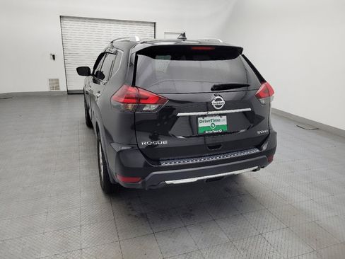 Used 2018 Nissan Rogue SV AWD/4WD image 6