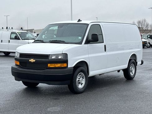 New 2026 Chevrolet Express 2500 w/ Driver Convenience Package image 15