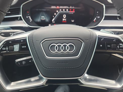 Used 2025 Audi A8 L 3.0T AWD/4WD image 7