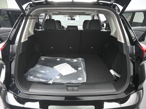 New 2026 Nissan Rogue SV FWD image 19