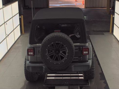 Used 2022 Jeep Wrangler Unlimited Sport AWD/4WD image 10