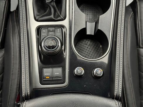 Used 2018 Nissan Maxima Platinum image 39