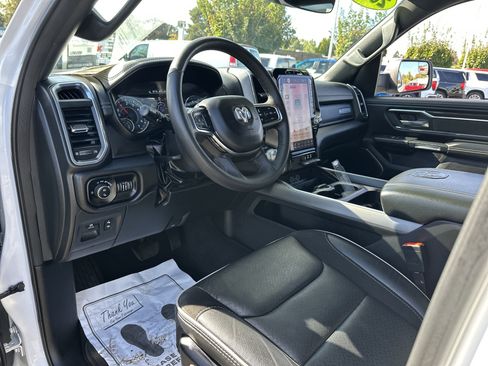 Used 2025 RAM 1500 Laramie image 9