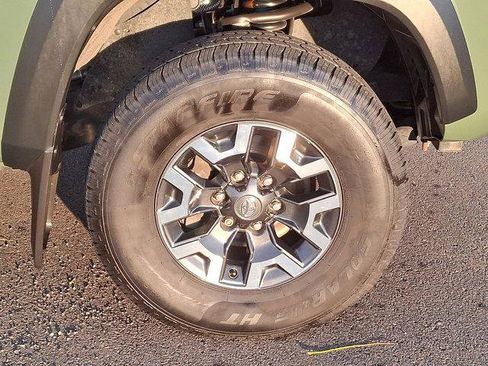 Certified 2021 Toyota Tacoma TRD Off-Road image 28