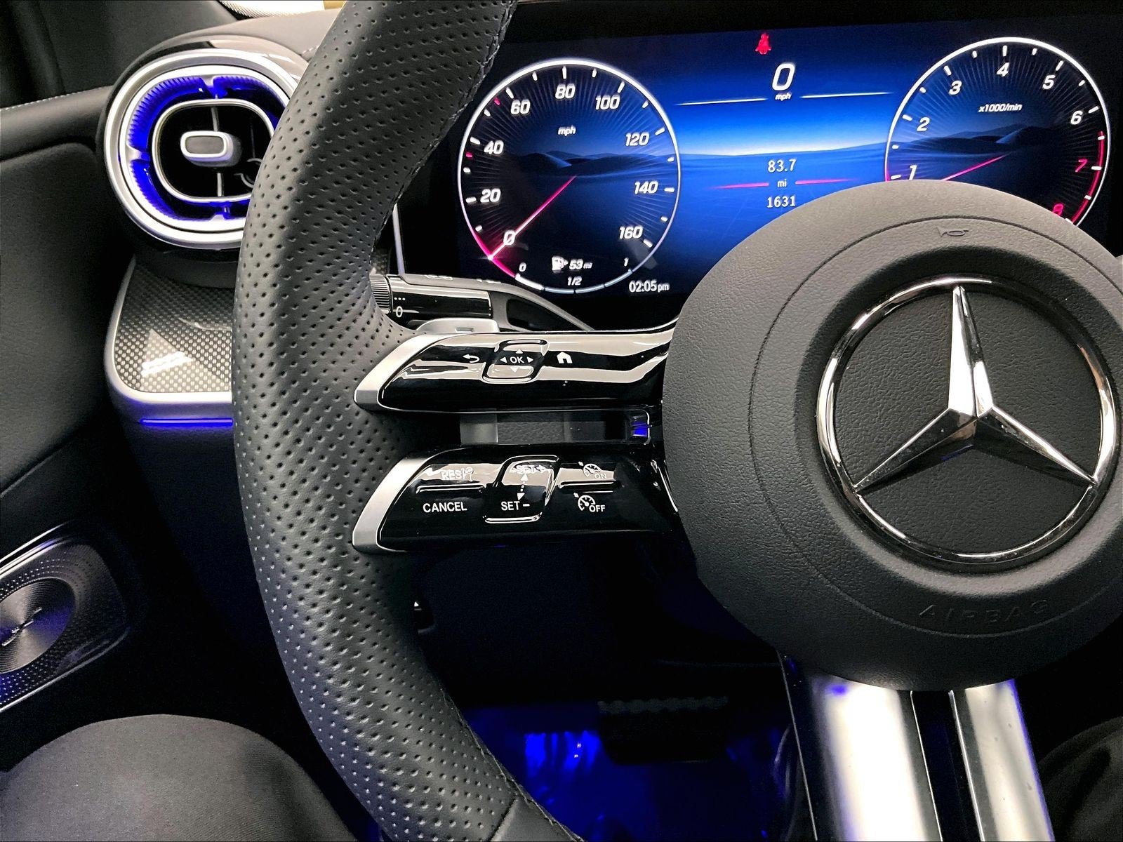 Used 2026 Mercedes-Benz GLC 300 4MATIC image 21