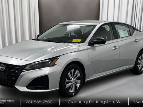 Used 2024 Nissan Altima 2.5 S image 1