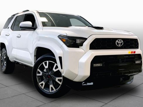 Used 2025 Toyota 4Runner TRD Sport AWD/4WD image 2