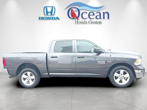 Used 2023 RAM 1500 Classic SLT image 7