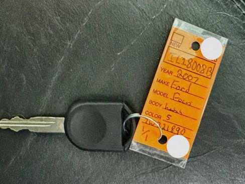 Used 2007 Ford Focus S FWD image 33