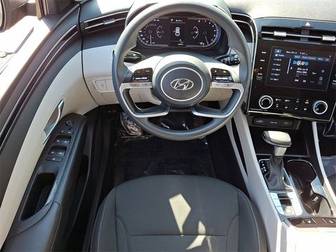 Used 2022 Hyundai Tucson SEL image 12