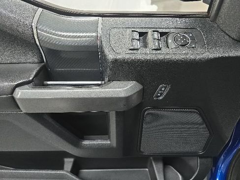 Used 2018 Ford F150 XLT w/ Equipment Group 302A Luxury AWD/4WD image 17