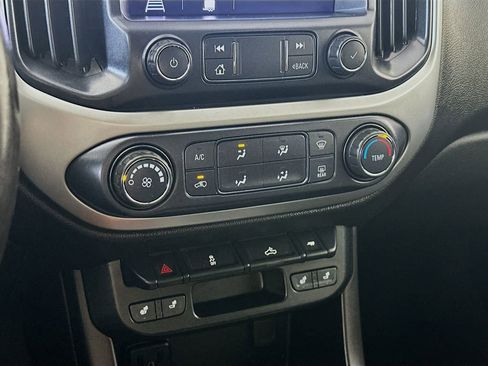 Used 2019 Chevrolet Colorado LT w/ LT Convenience Package image 18