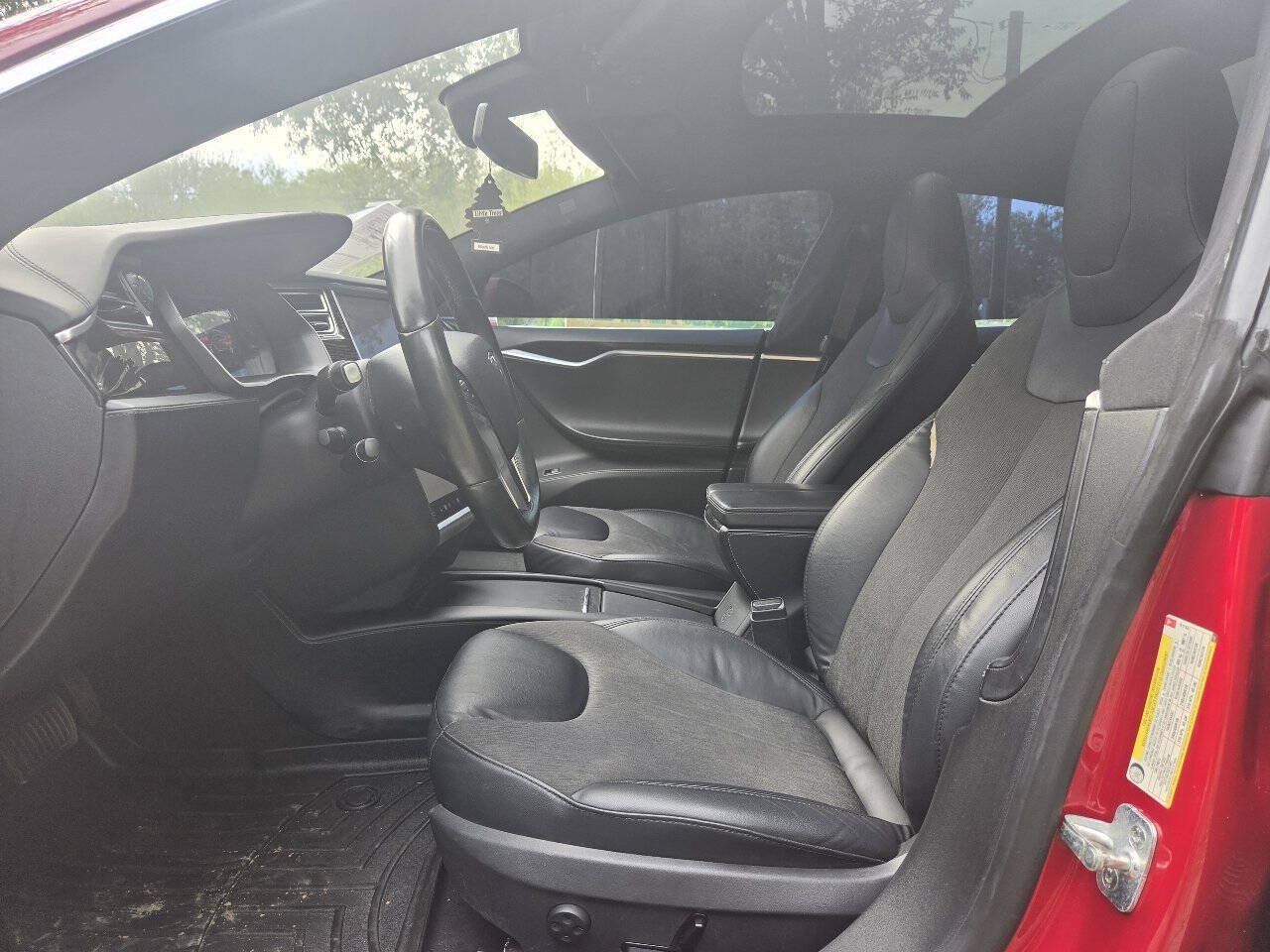 Used 2016 Tesla Model S 60 RWD image 14