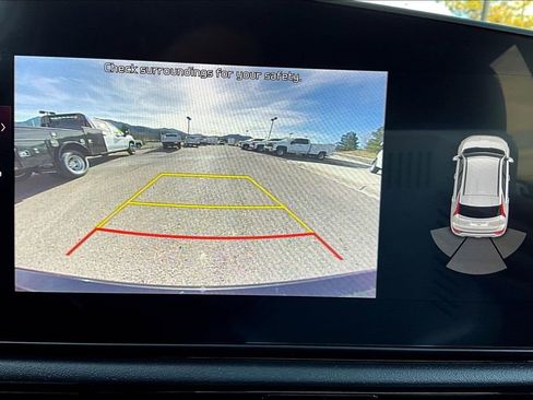 Used 2024 Kia Niro EX Touring image 23