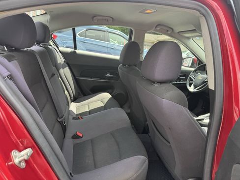 Used 2014 Chevrolet Cruze LT w/ RS Package FWD image 17