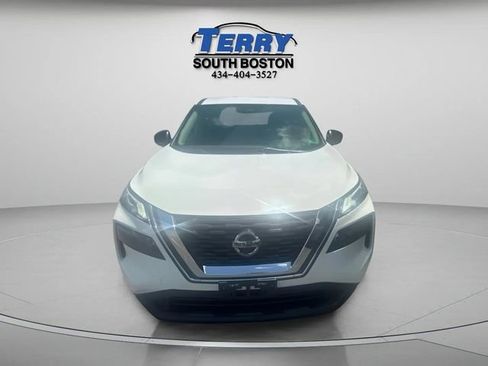 Used 2021 Nissan Rogue S FWD image 2