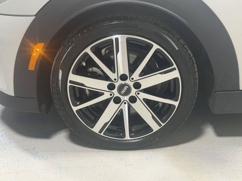 Used 2022 MINI Cooper S w/ Premium Package FWD image 29