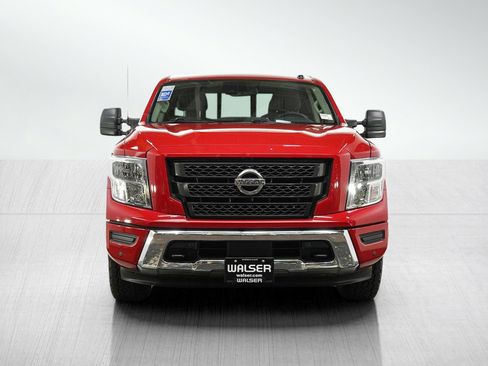 Used 2021 Nissan Titan SV w/ SV Convenience Package AWD/4WD image 8