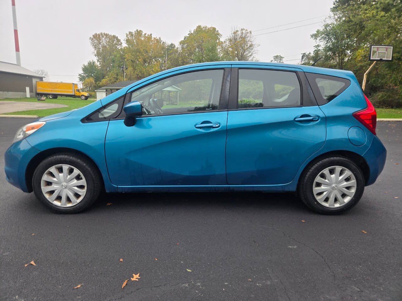 Used 2016 Nissan Versa Note SV FWD image 4