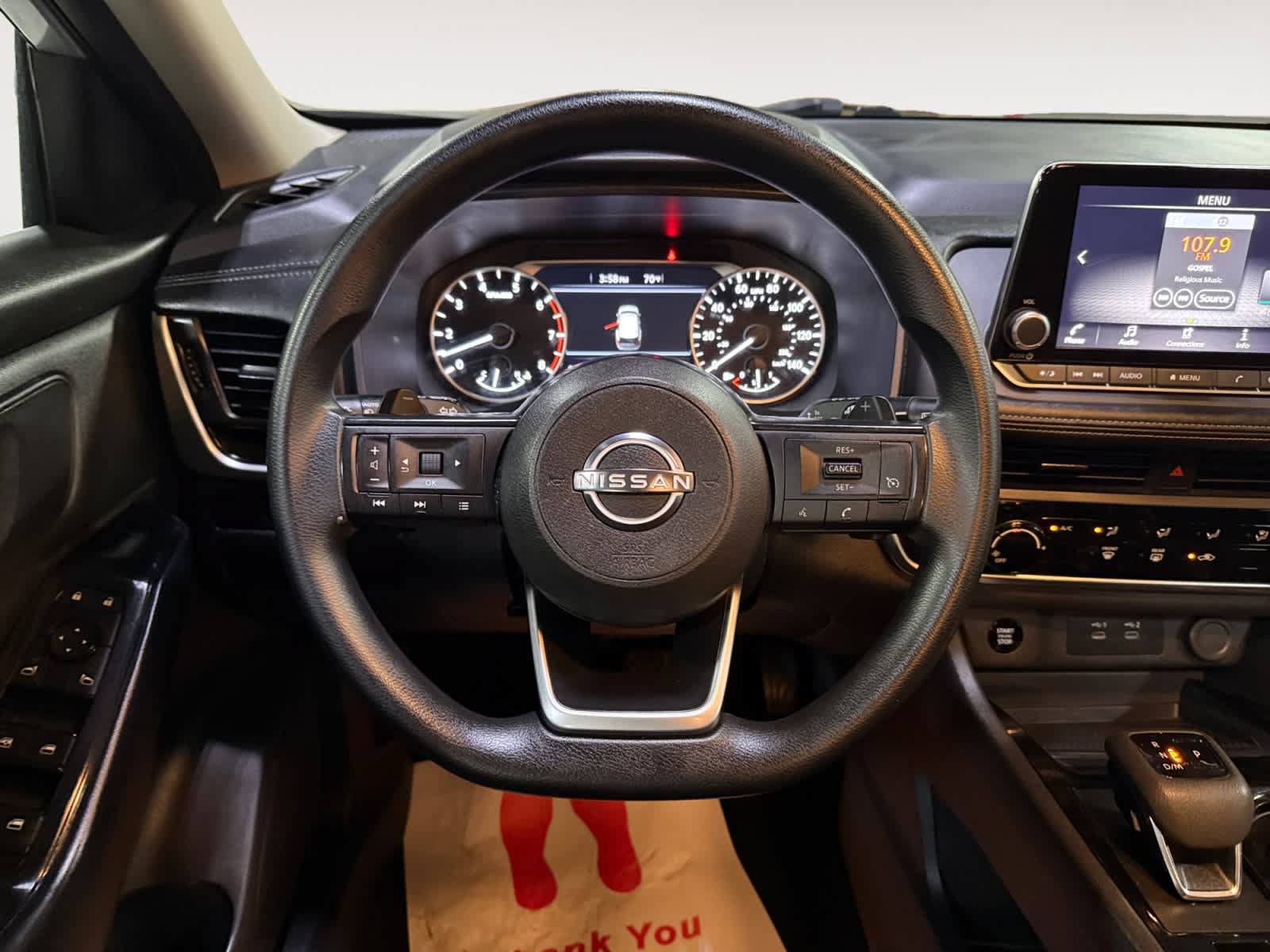 Used 2024 Nissan Rogue S AWD/4WD image 19