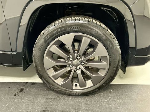 Used 2019 Jeep Cherokee High Altitude image 8