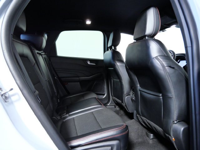 Certified 2025 Ford Escape ST-Line AWD/4WD image 11