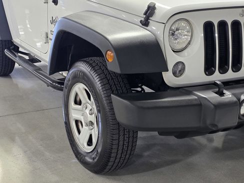 Used 2014 Jeep Wrangler Sport image 10