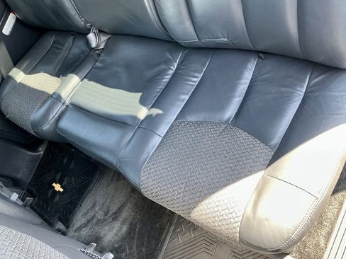 Used 2002 Chevrolet Avalanche 4x4 w/ Off-Road Suspension Pkg image 30