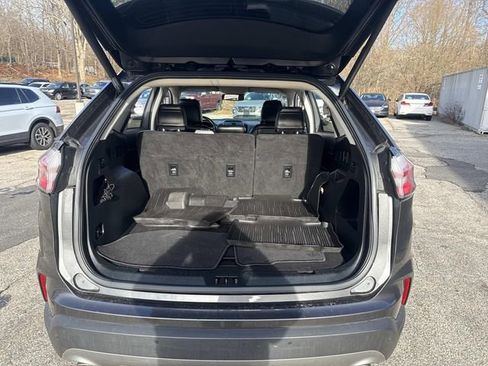 Used 2020 Ford Edge SEL w/ Convenience Package image 9