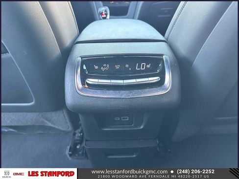 Used 2023 Cadillac XT6 Premium Luxury image 15