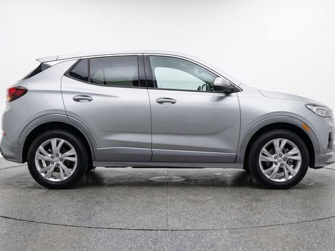 Used 2025 Buick Encore GX Preferred AWD/4WD image 11